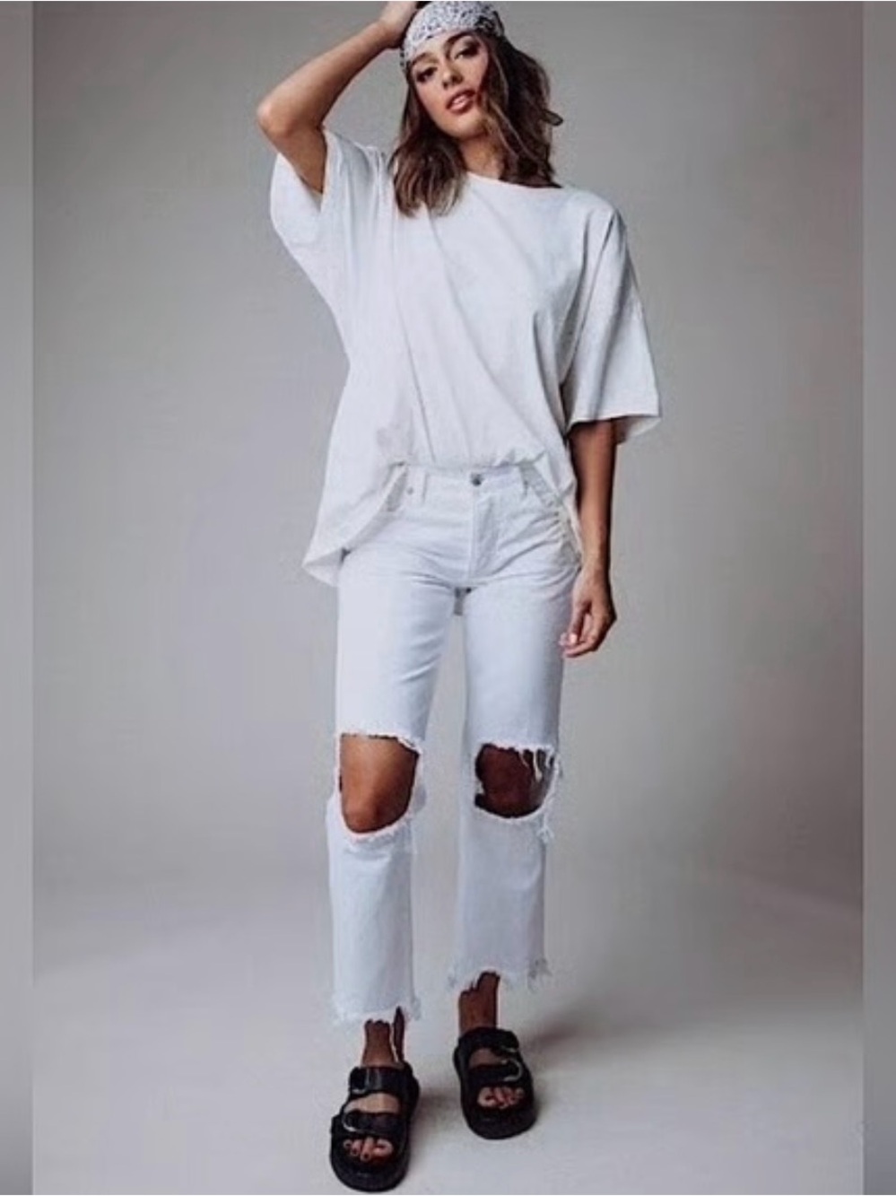 We the Free MAGGIE distressed jeans.
